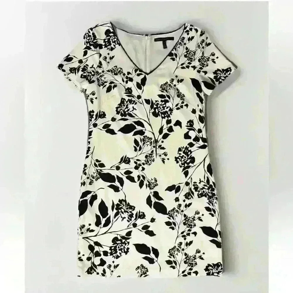 White House Black Market WHBM Shift Dress Women’s Sz 4 Floral Back Zip Lined